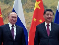 Xi meets Putin as tensions rise with West