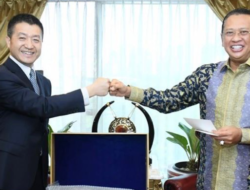 China invited to invest in Mengwi-Gilimanuk road project