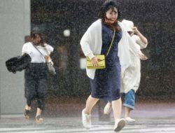 Powerful typhoon pounds southern Japan; thousands evacuated