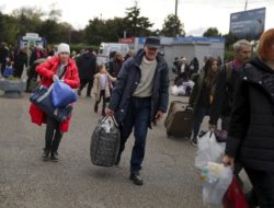 Kherson civilian departures ‘completed’: Moscow-installed official