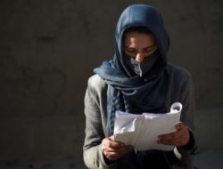 Top UN, NGO officials to meet over Taliban ban on women staff