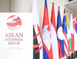 ASEAN to hold first joint military drills in South China Sea