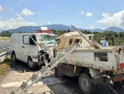 Pick-up truck driver killed in crash along Jln Bau-Lundu