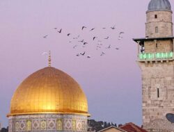 Palestinians concerned about Israeli draft bill to divide Al-Aqsa Mosque