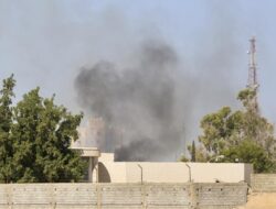 Clashes in Libya capital kill 27, wound more than 100